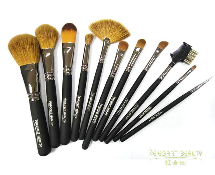 成套91免费版网址中的刷毛硬度對化妝效果有何影響？